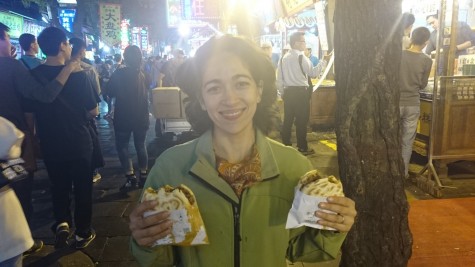 Double fisting rou jia mo